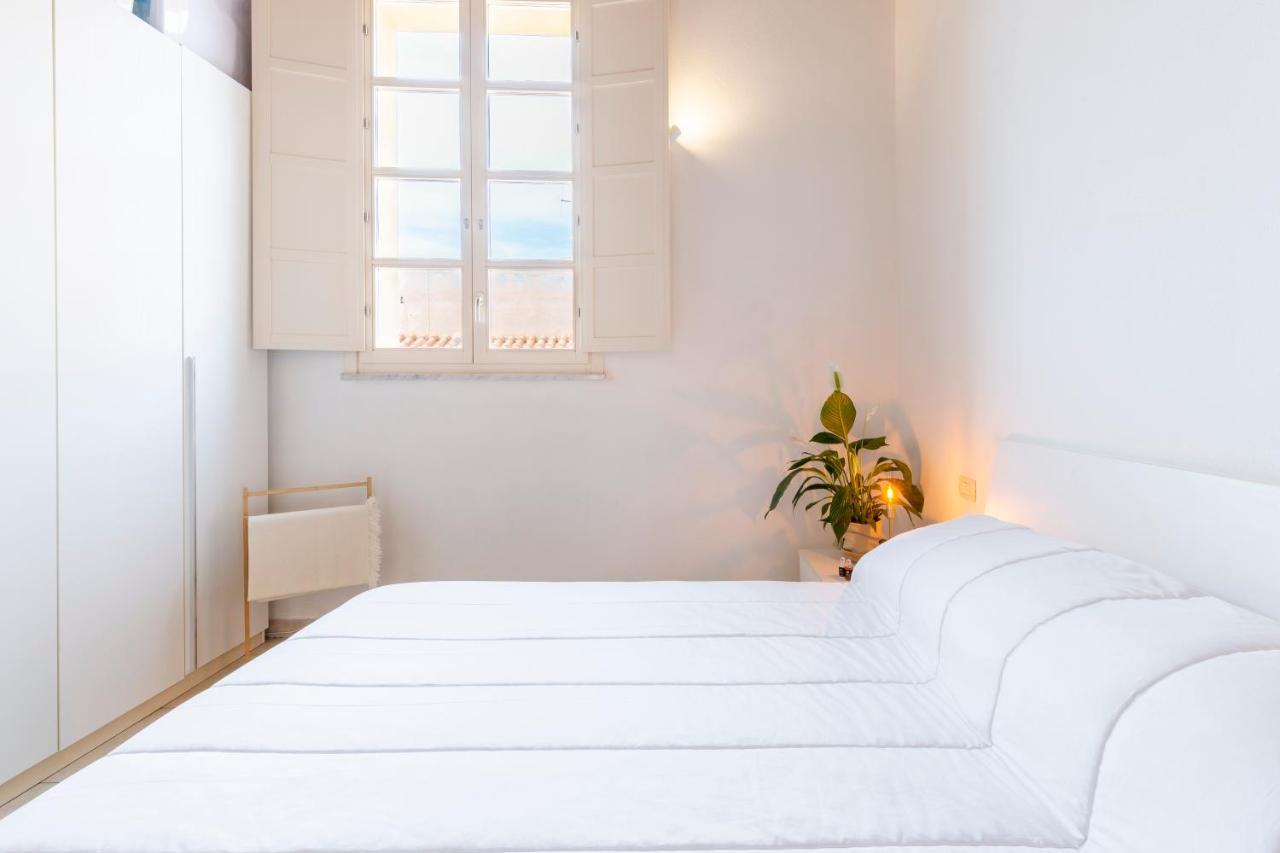 Castello Attic Sunset Terrace Apartment Cagliari Luaran gambar