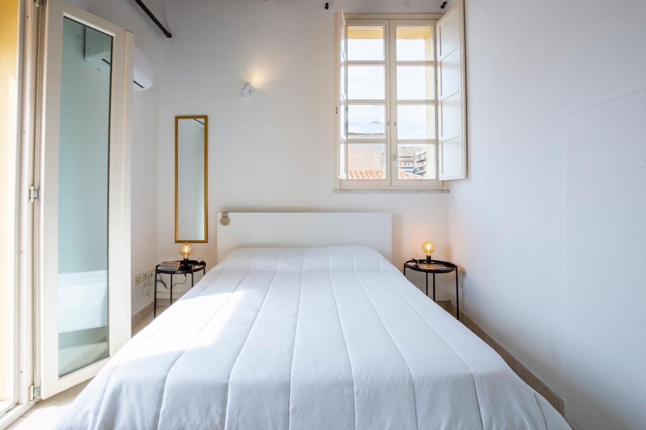 Castello Attic Sunset Terrace Apartment Cagliari Luaran gambar