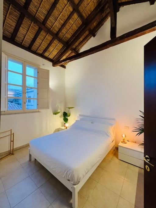 Castello Attic Sunset Terrace Apartment Cagliari Luaran gambar