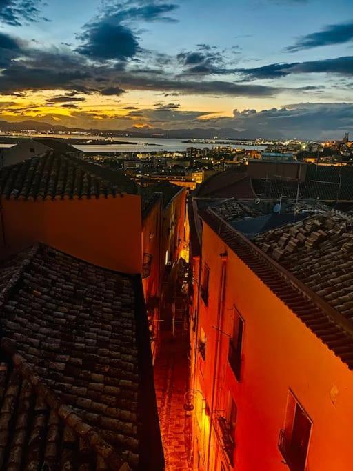 Castello Attic Sunset Terrace Apartment Cagliari Luaran gambar